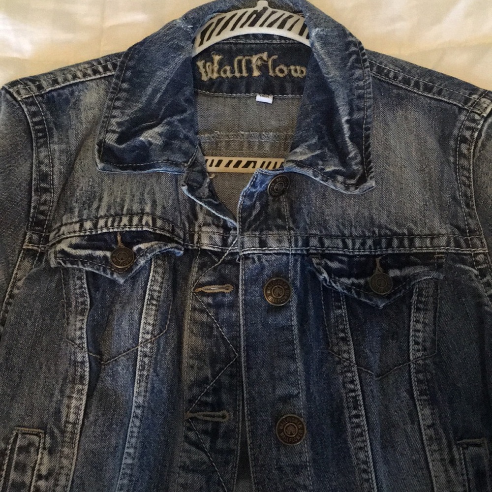 Jean Jacket - Picture 2 of 3